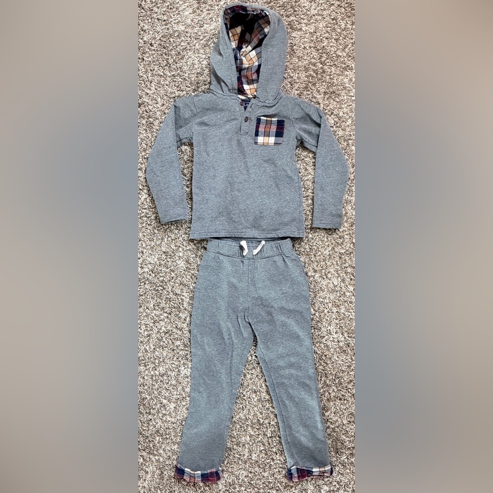 Children’s Place Boy’s Size 4T Two-Piece Sweats with Hood